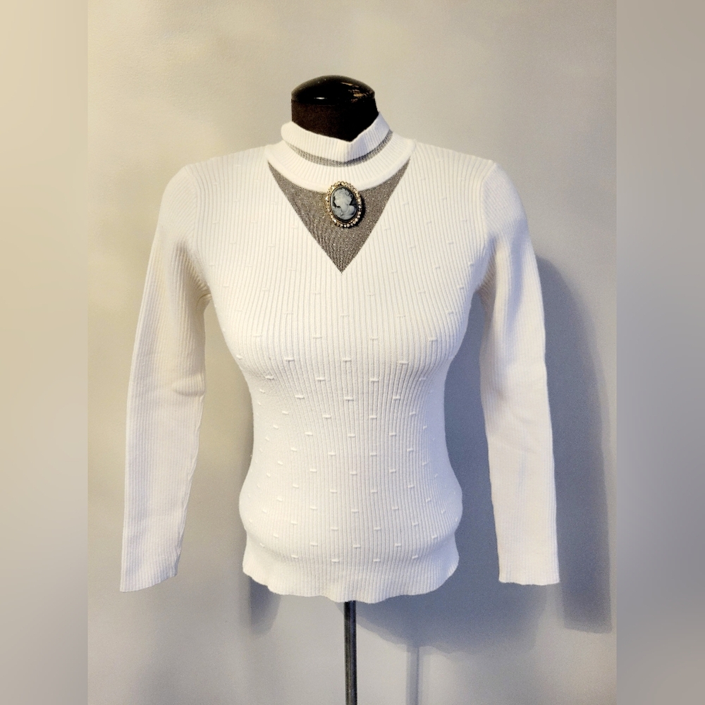 Beautiful Sweaterceulith Cameo Size S